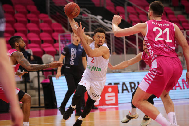 都处于被动 都处于被动