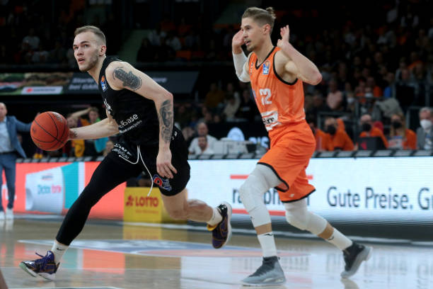 而时间调整 而时间调整