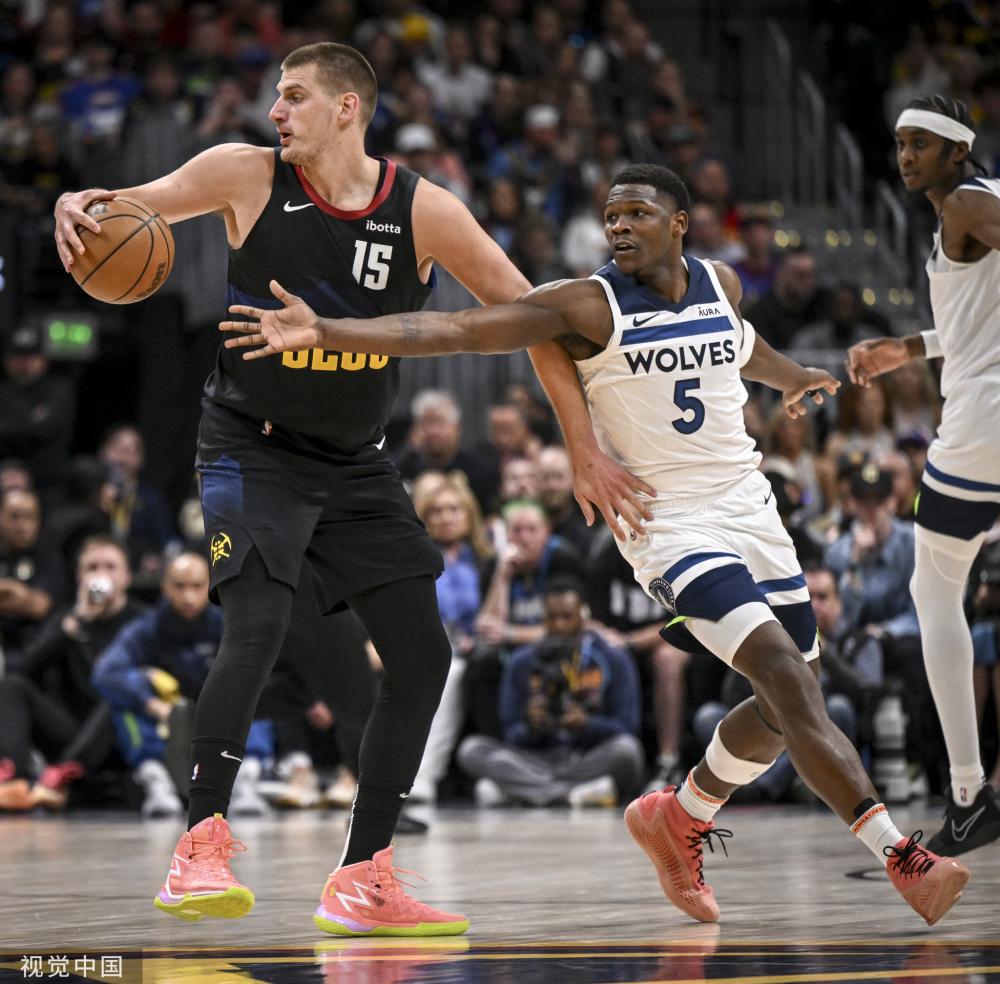 更是吸引无 更是吸引无