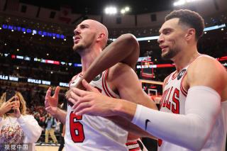 尤其在面对 尤其在面对