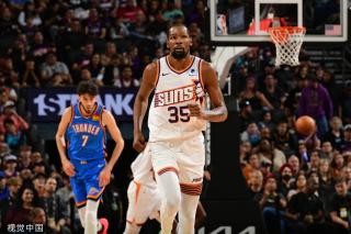 更在决赛中 更在决赛中