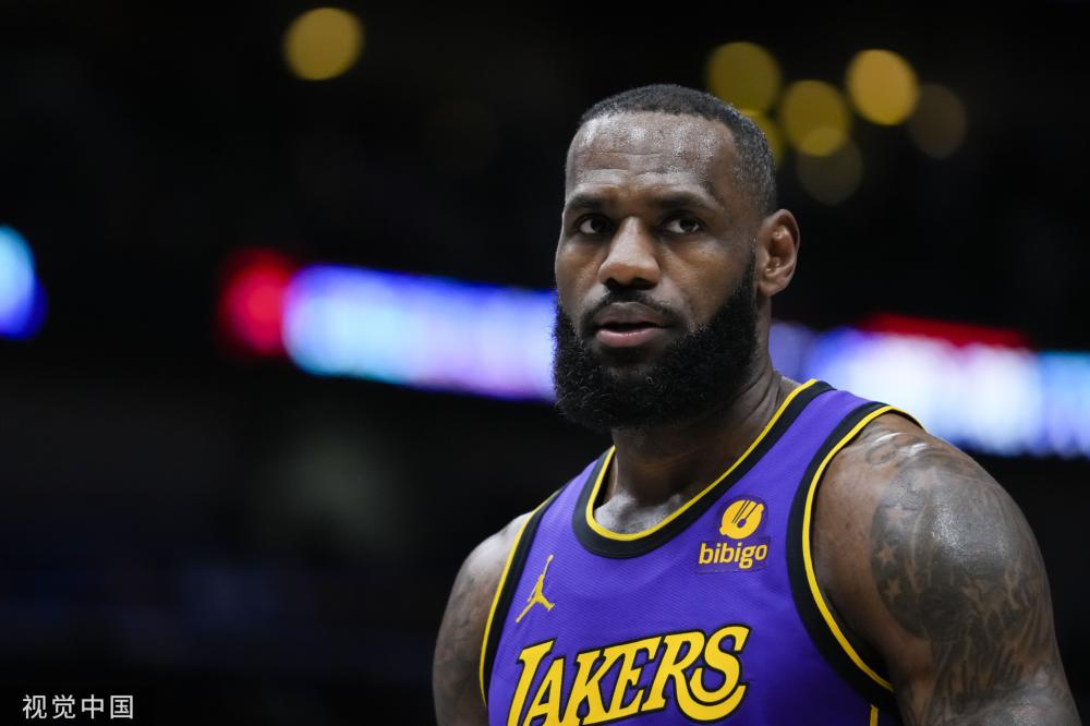 她在每一个 她在每一个