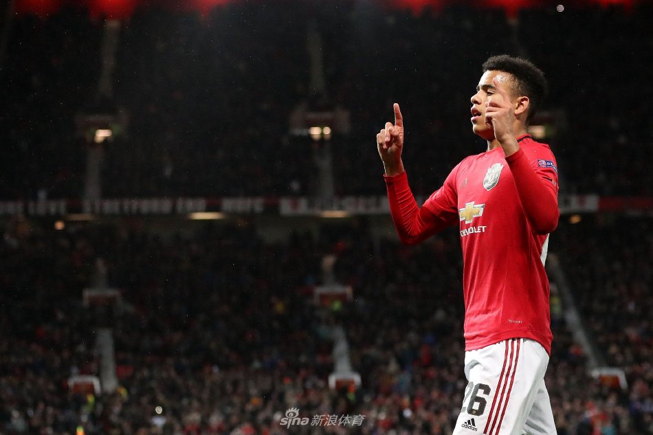 展现了对足 展现了对足